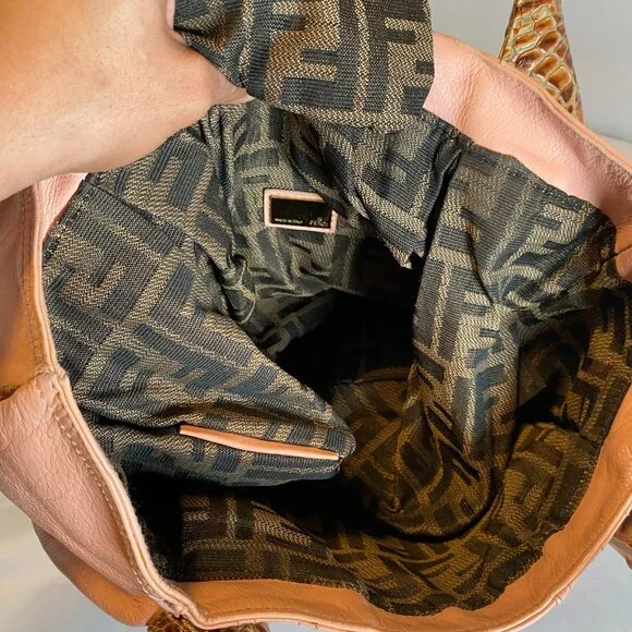 Fendi Y2K Spy Bag Pink Dusty Pink Pebbled leather - Picture 9 of 15